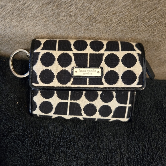 Kate Spade vintage logo wallet clear ID pocket lots of inside pockets - Picture 1 of 5
